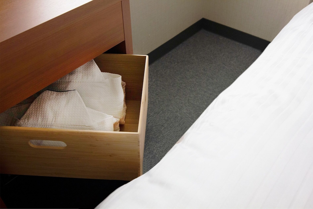 スーペリア ツインルーム 禁煙 客室4 | CHECK inn 大阪新今宮