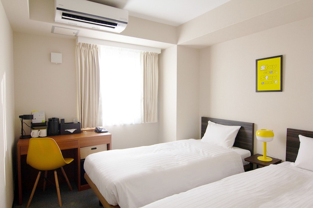 スーペリア ツインルーム 禁煙 | CHECK inn 大阪新今宮