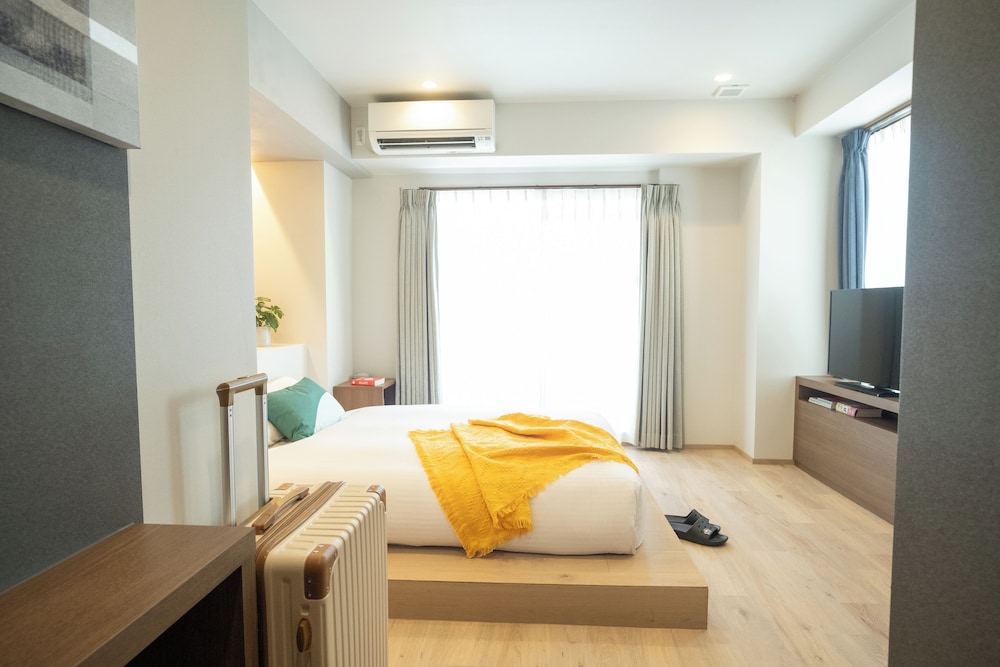 シグネチャー ダブルルーム (禁煙) 客室1 | Wayfarer Hotel Kyoto Shijo