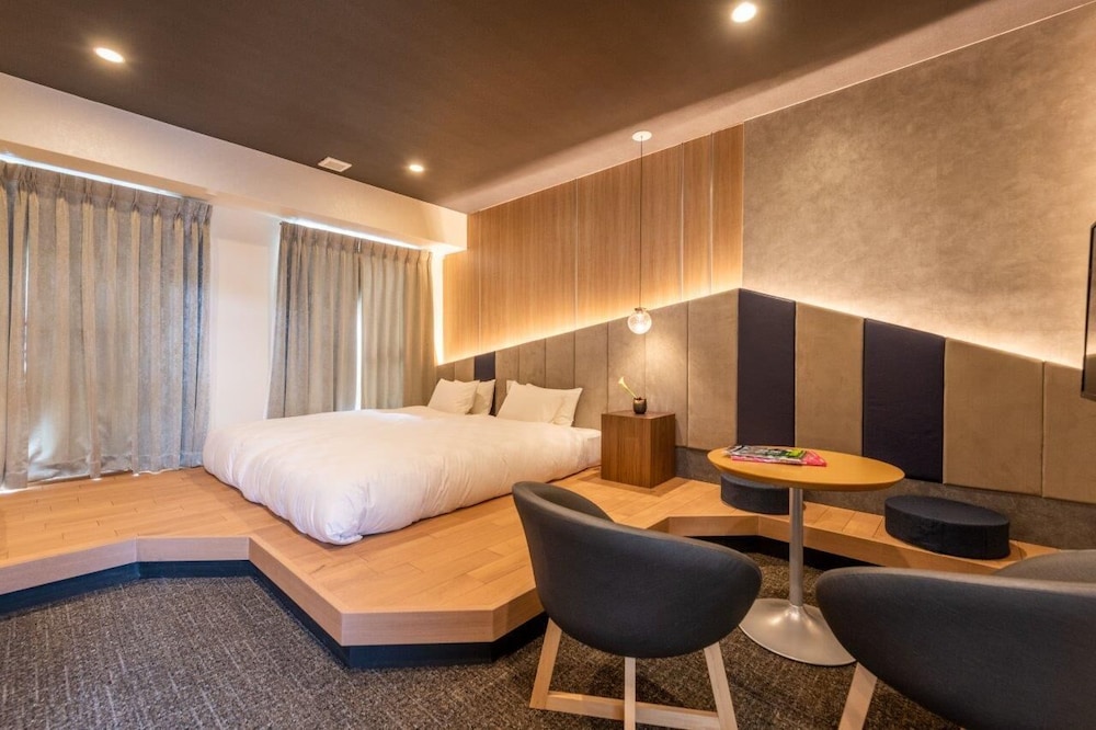 リファインツイン·トリプル (禁煙) 客室5 | Wayfarer Hotel Kyoto Shijo