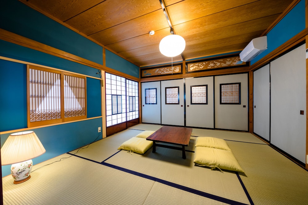 アパートメント 4 ベッドルーム 客室6 | 富士山金魚