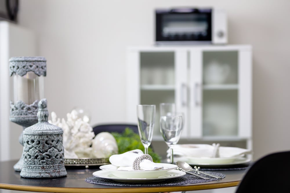 ヴィラ 3 ベッドルーム 客室内のダイニングエリア0 | エラーブル Mt.Fuji "風"