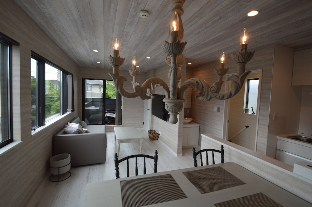 アパートメント 3 ベッドルーム 客室内のダイニングエリア0 | enico.Mt.Fuji peace