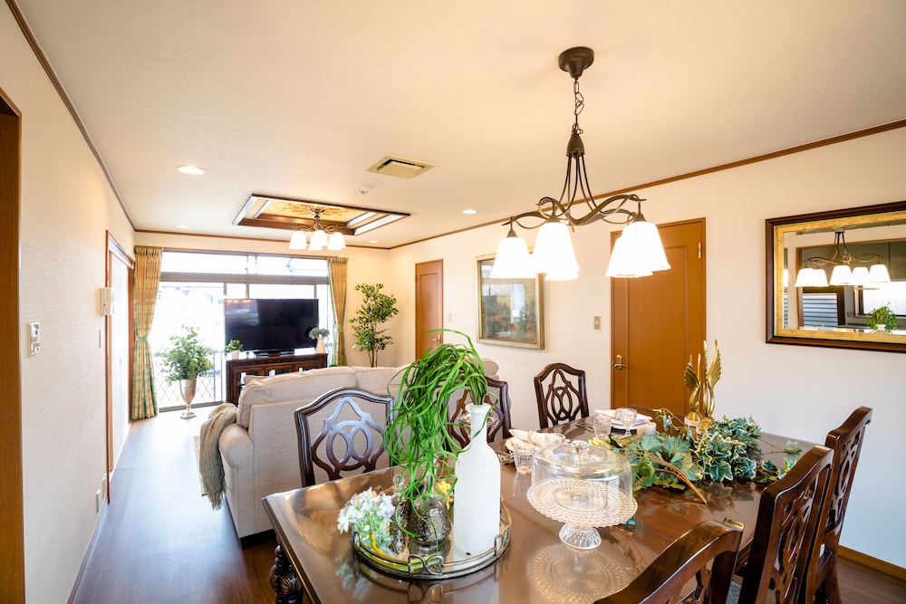 ヴィラ 6 ベッドルーム | アイディステイ河口湖