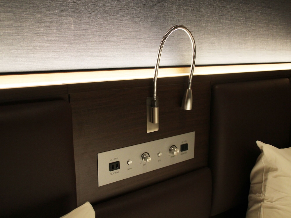 [禁煙] ツインベッドルーム 客室の設備とサービス0 | ホテルハルロット福岡博多