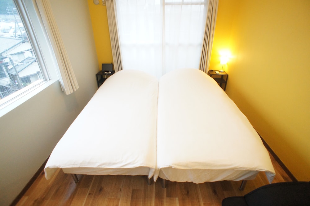 デラックス トリプルルーム 客室11 | Plusone Nishikoen