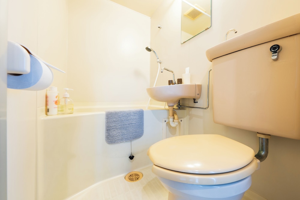 ダブルルーム バスルーム0 | Plusone Nishikoen