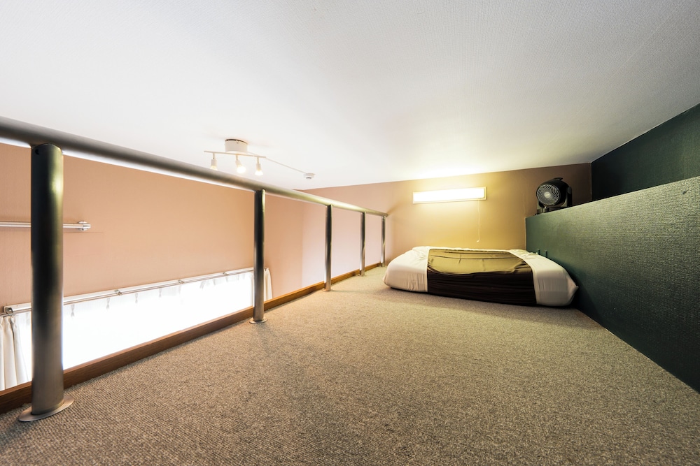 ダブルルーム 客室29 | Plusone Nishikoen