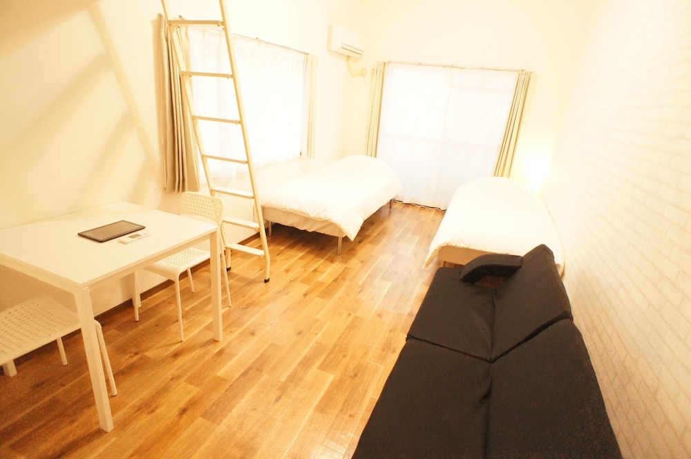 客室1 | Plusone Nishikoen