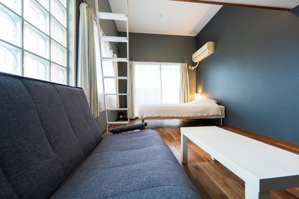 ベーシック トリプルルーム 客室11 | Plusone Nishikoen