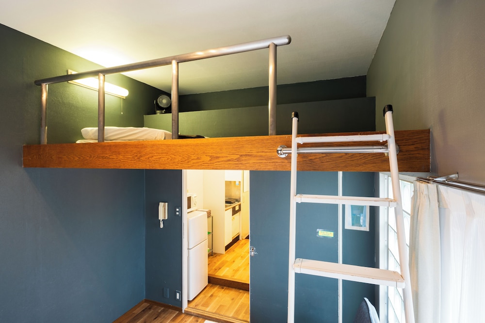 ベーシック トリプルルーム 客室7 | Plusone Nishikoen