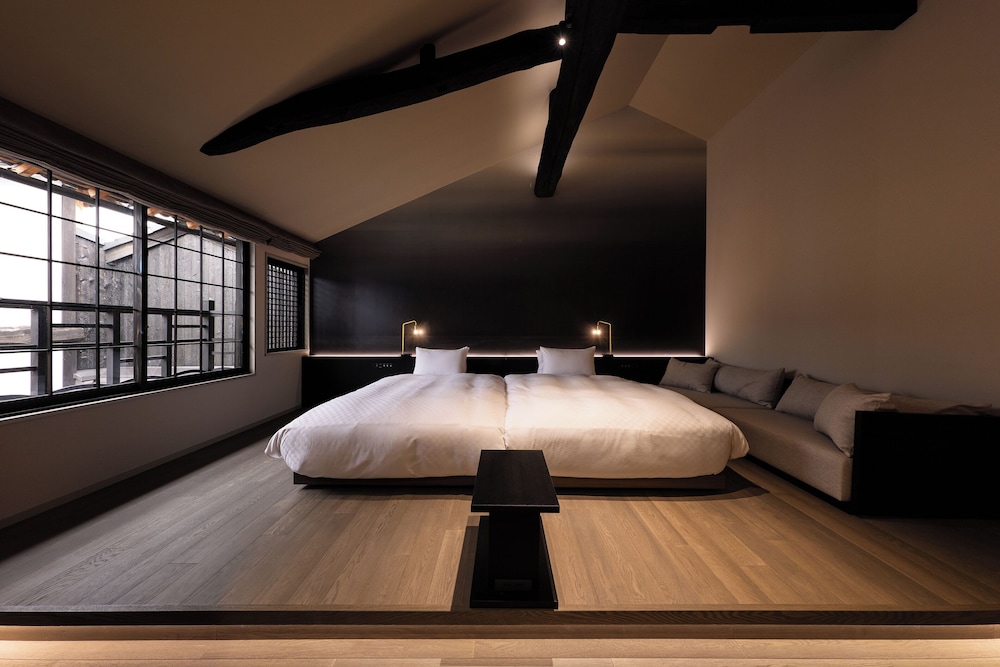 RiSA-2階 / スタンダード 34.2 sqm (檜風呂付) 禁煙 | 鞆の浦 潮待ちホテル