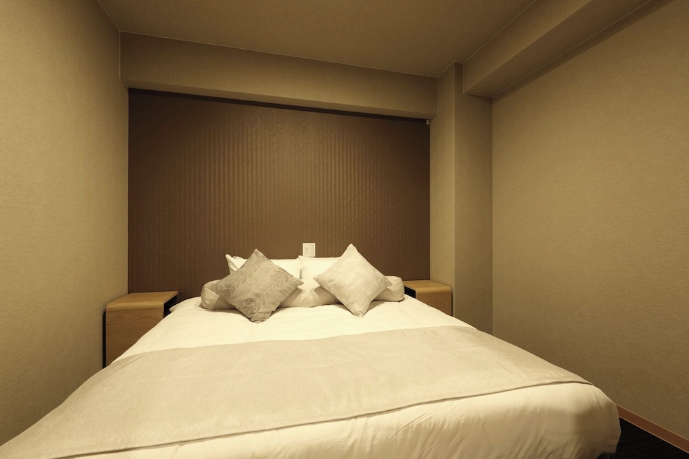 プレジデンシャル ペントハウス 2 ベッドルーム 禁煙 テラス 客室1 | ランドーレジデンシャルホテル京都スイーツ