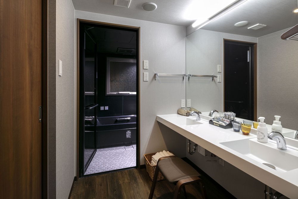 クラブ スイート 1 ベッドルーム 禁煙 スパ浴槽 バスルーム0 | ランドーレジデンシャルホテル京都スイーツ