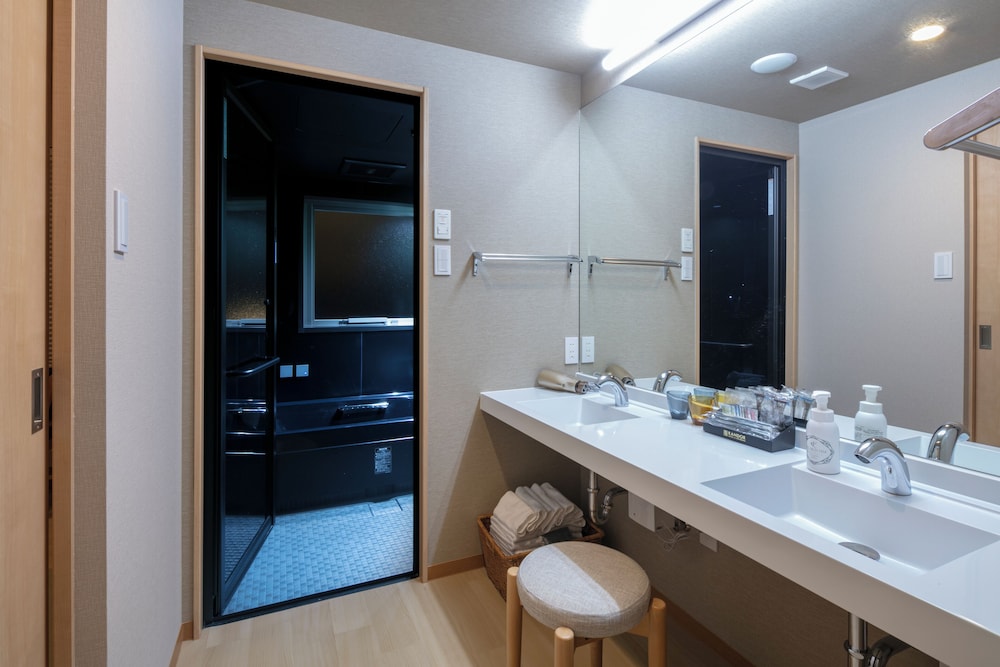 コンフォート スイート 1 ベッドルーム 禁煙 スパ浴槽 バスルーム0 | ランドーレジデンシャルホテル京都スイーツ