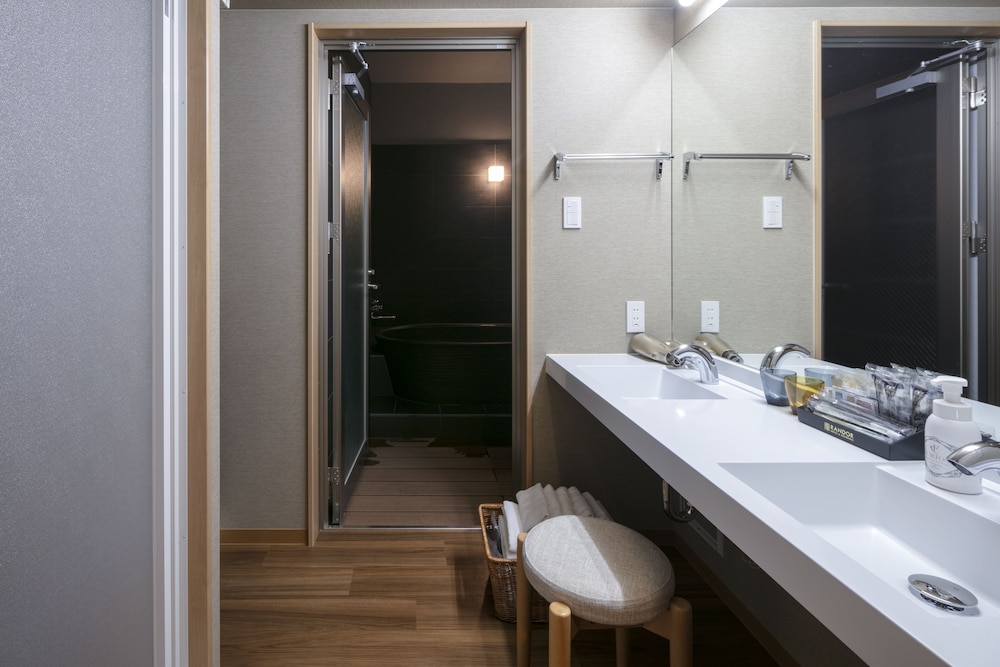 プレジデンシャル ペントハウス 2 ベッドルーム 禁煙 テラス バスルームの設備0 | ランドーレジデンシャルホテル京都スイーツ