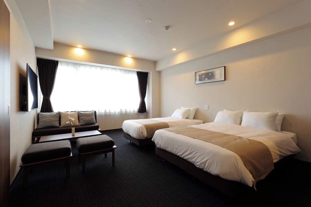 クラブ スイート 1 ベッドルーム 禁煙 スパ浴槽 リビング エリア0 | ランドーレジデンシャルホテル京都スイーツ