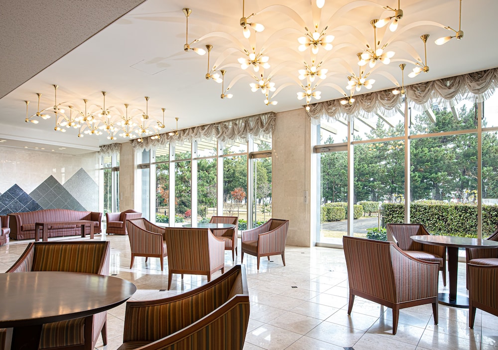 ロビーラウンジ1 | ザ グラン リゾート近江舞子