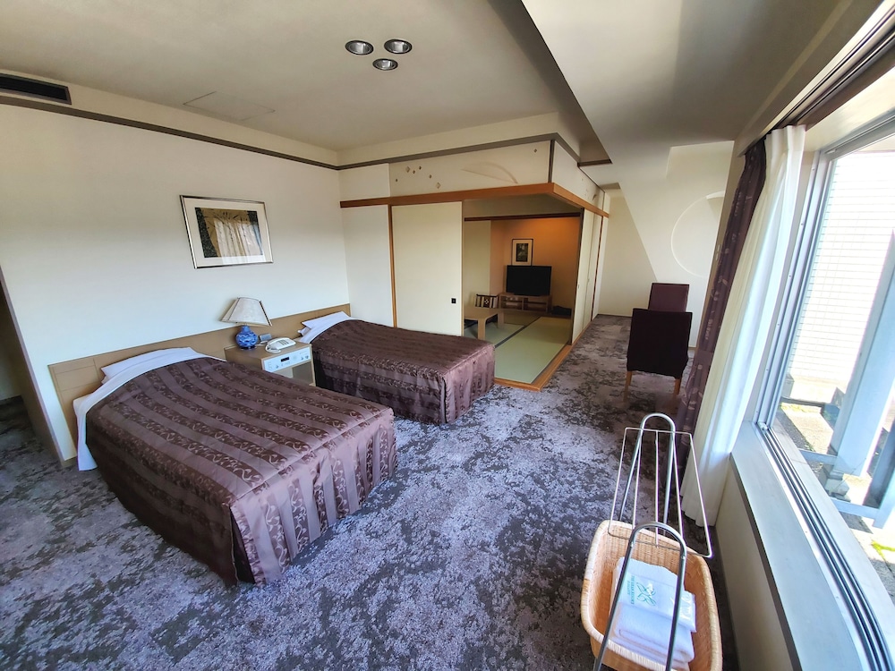 和洋室 禁煙 客室1 | ザ グラン リゾートエレガンテ京都