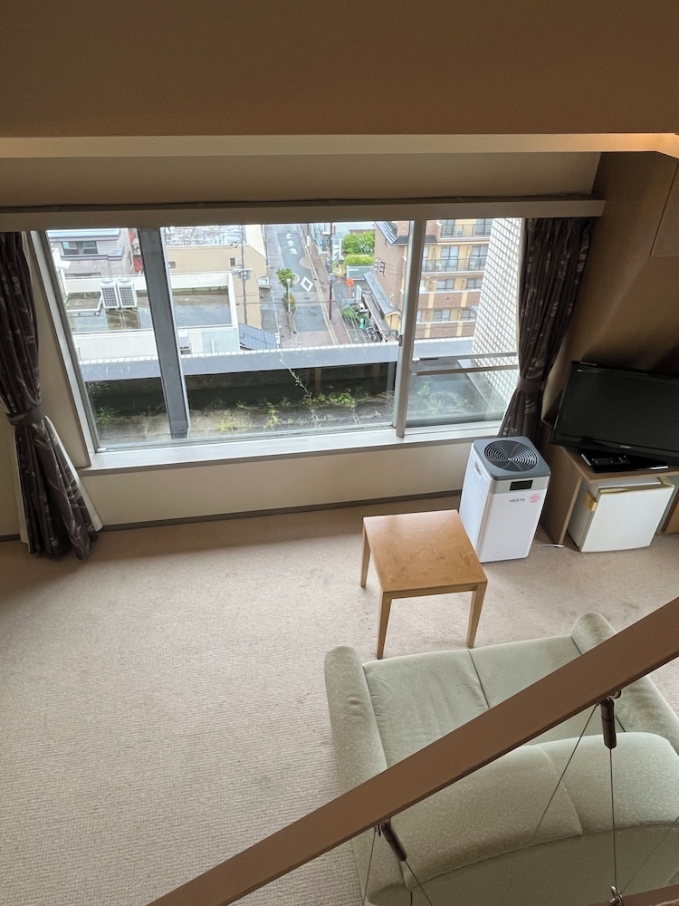 メゾネットルーム 共用バスルーム(トイレ付) 禁煙 客室2 | ザ グラン リゾートエレガンテ京都