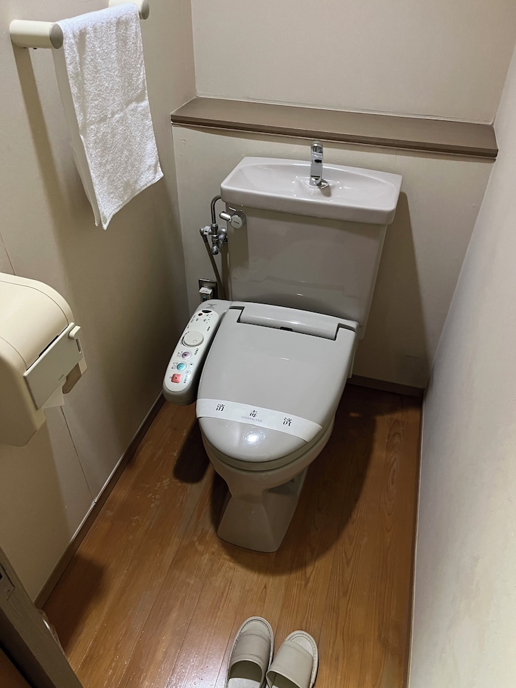 和室 喫煙可（共用バスルーム） バスルーム0 | ザ グラン リゾートエレガンテ京都