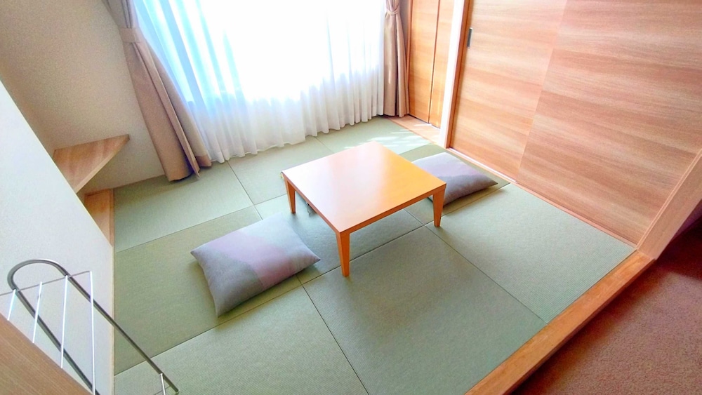 和洋室 禁煙 客室2 | HESTA 箱根