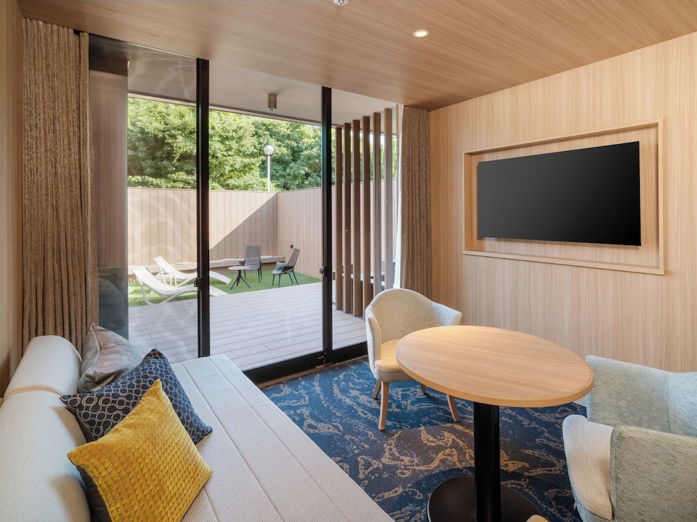 天然温泉露天風呂付 プレミアムルーム 禁煙 客室3 | 亀の井ホテル 淡路島