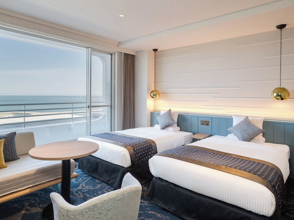 オーシャンビュー コンフォートツイン (バス付) 禁煙 客室1 | 亀の井ホテル 淡路島