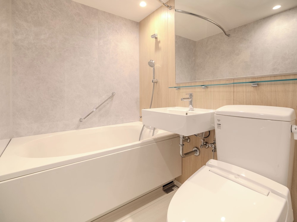 スタンダードツイン (バス付) 禁煙 バスルーム0 | 亀の井ホテル 淡路島