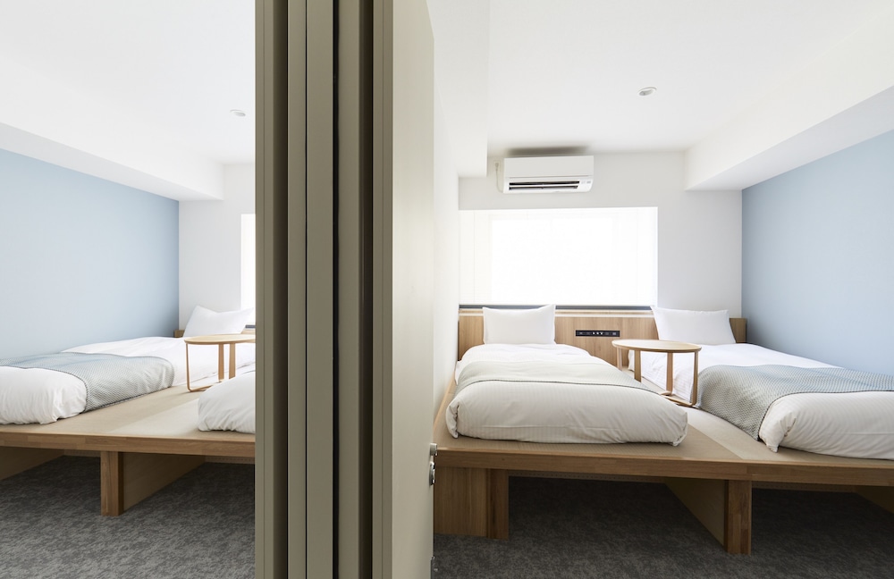 4人ルーム(コネクティング) <シャワー付> | ザ・ツーリストホテル & カフェ秋葉原