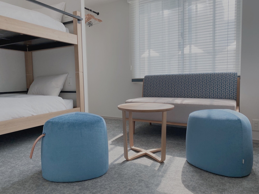 4人ルーム <シャワー付> 客室4 | ザ・ツーリストホテル & カフェ秋葉原