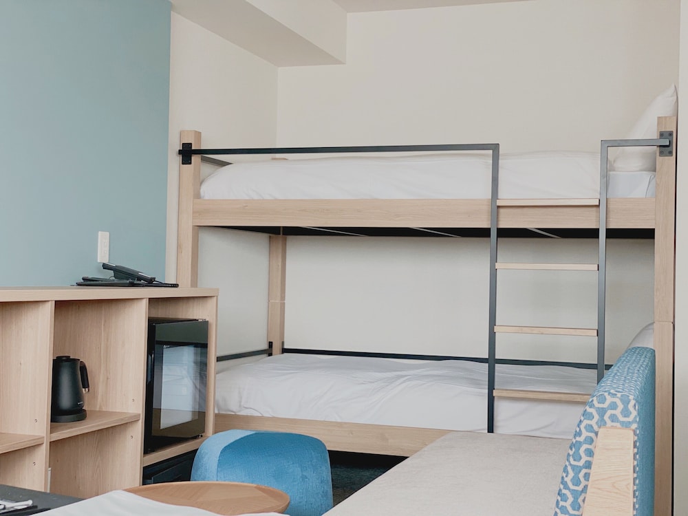 5人ルーム <バスタブ付> 客室7 | ザ・ツーリストホテル & カフェ秋葉原