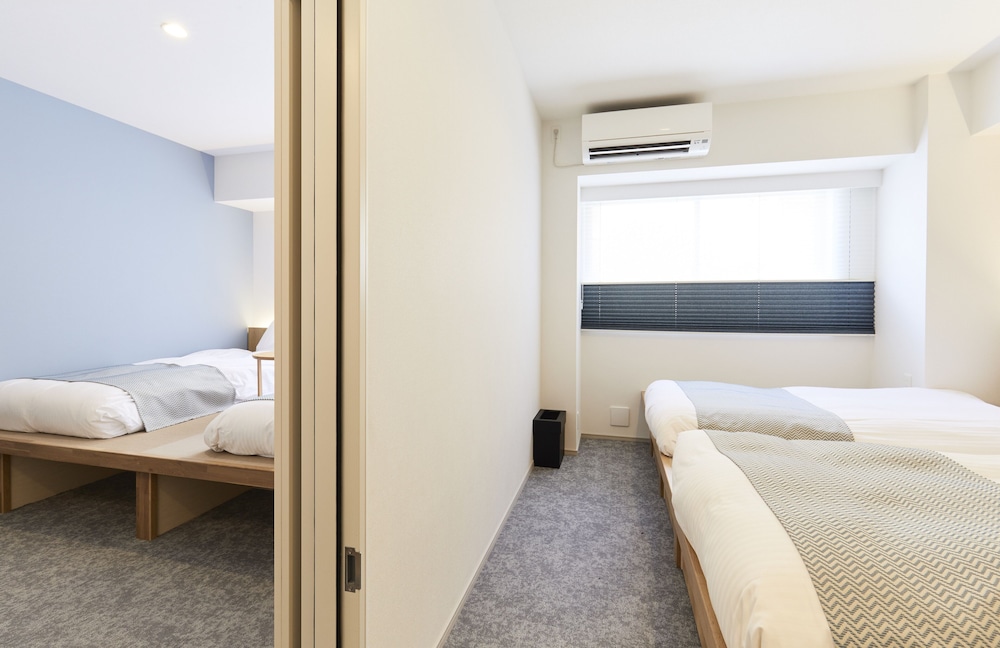 5人ルーム(コネクティング) <シャワー付> | ザ・ツーリストホテル & カフェ秋葉原