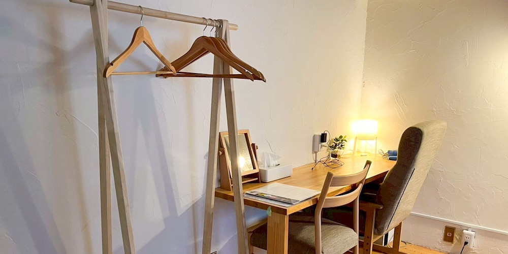 [205] 禁煙, ツインルーム シャワー/トイレ共同 客室1 | ゲストハウス バンビーナ - ホステル