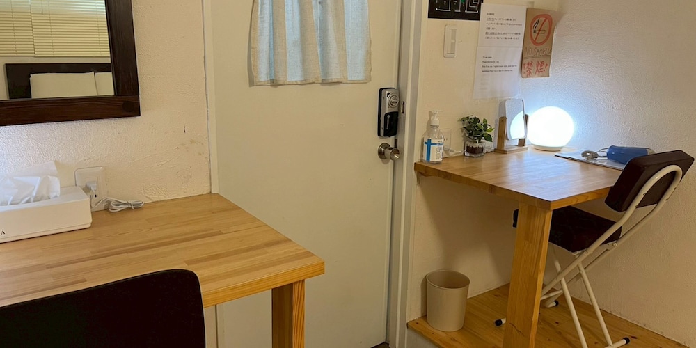 [個室] 禁煙 ダブル　シャワー・トイレ共同 客室9 | ゲストハウス バンビーナ - ホステル