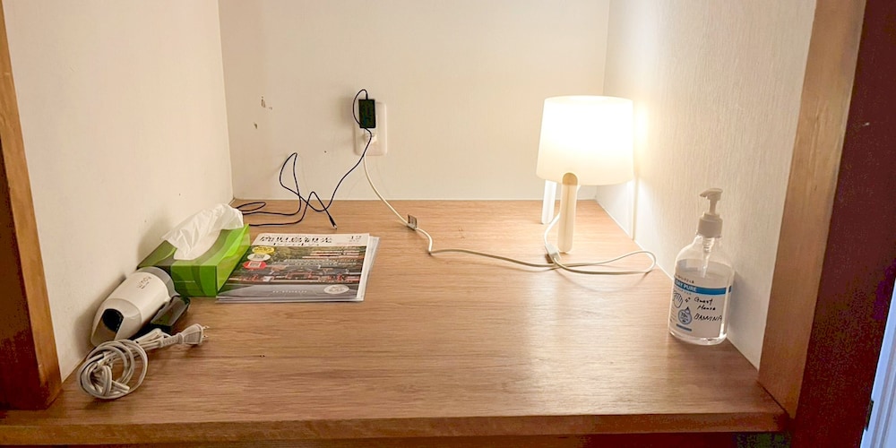 [204] 禁煙, ツインルーム シャワー/トイレ共同 客室2 | ゲストハウス バンビーナ - ホステル