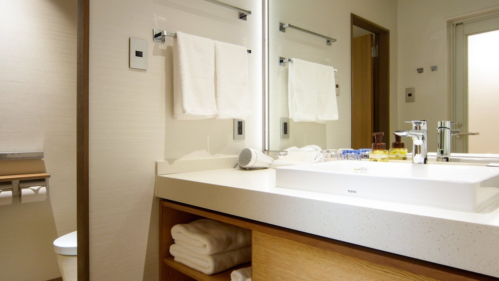 プレミアム ルーム シングルベッド 2 台 バルコニー | ANAホリデイインリゾート信濃大町くろよん by IHG