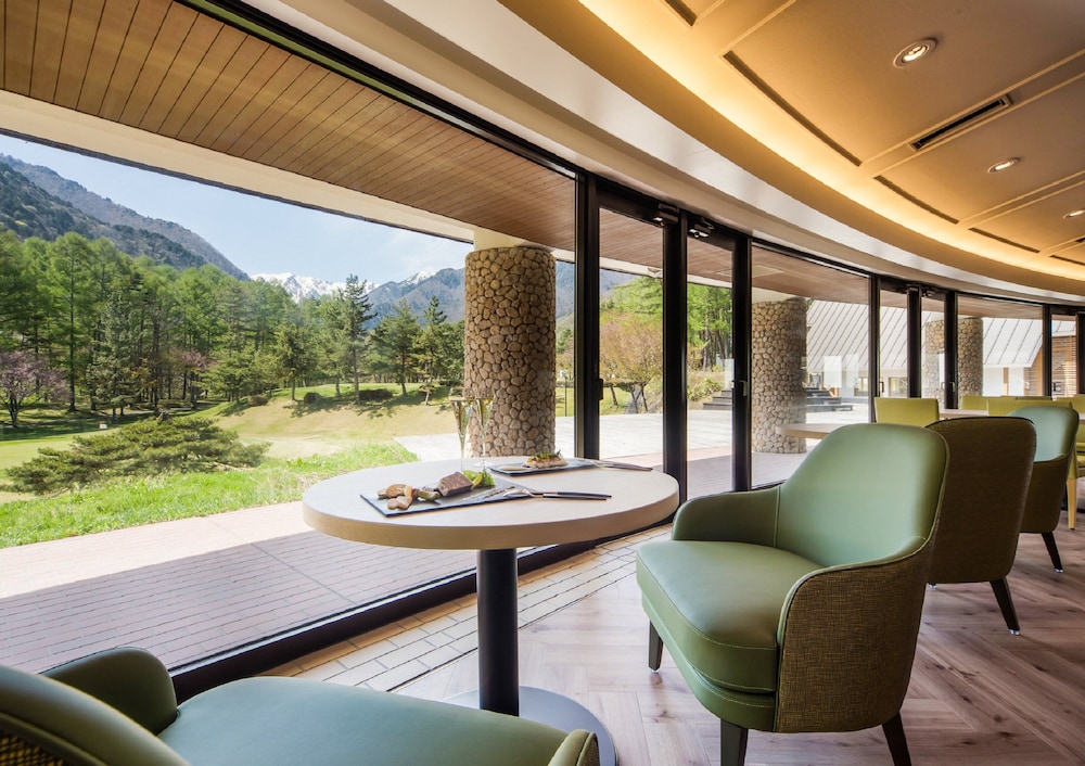 レストラン1 | ANAホリデイインリゾート信濃大町くろよん by IHG