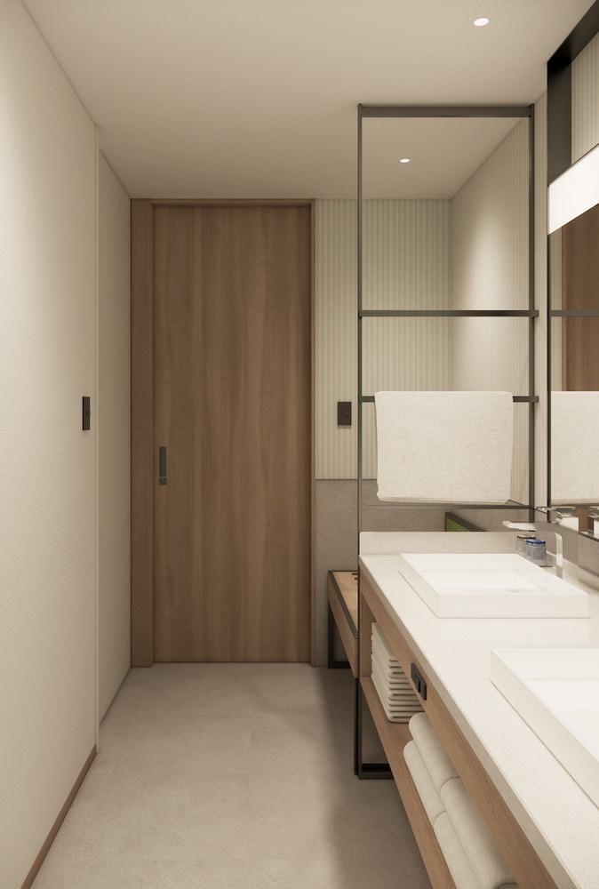 プレミアム ルーム ベッド (複数台) バルコニー (Private Hot Spring) バスルーム0 | ANAホリデイインリゾート信濃大町くろよん by IHG