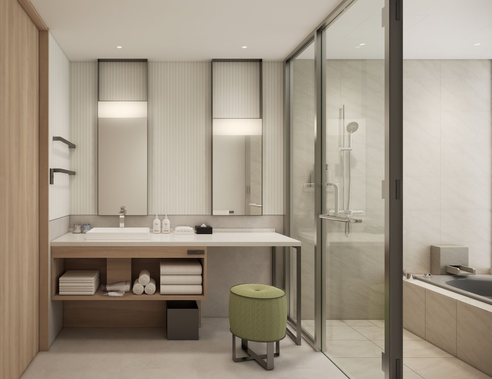 プレミアム ルーム ベッド (複数台) バルコニー (Private Hot Spring) 客室2 | ANAホリデイインリゾート信濃大町くろよん by IHG