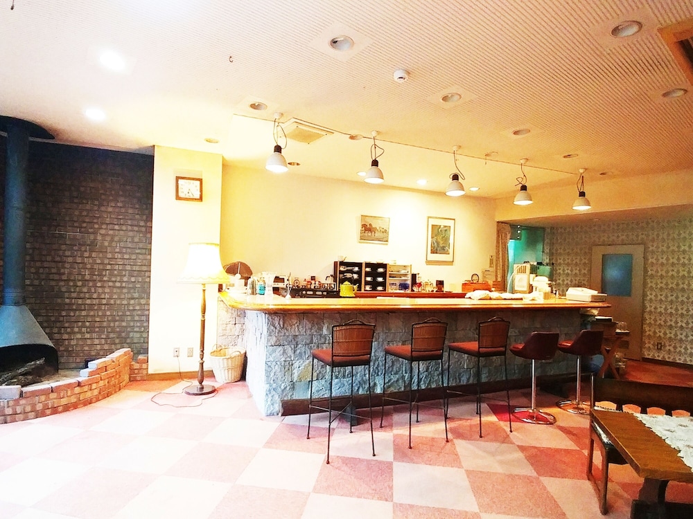 ロビーラウンジ1 | GuestRoom ガーデンあずみ野