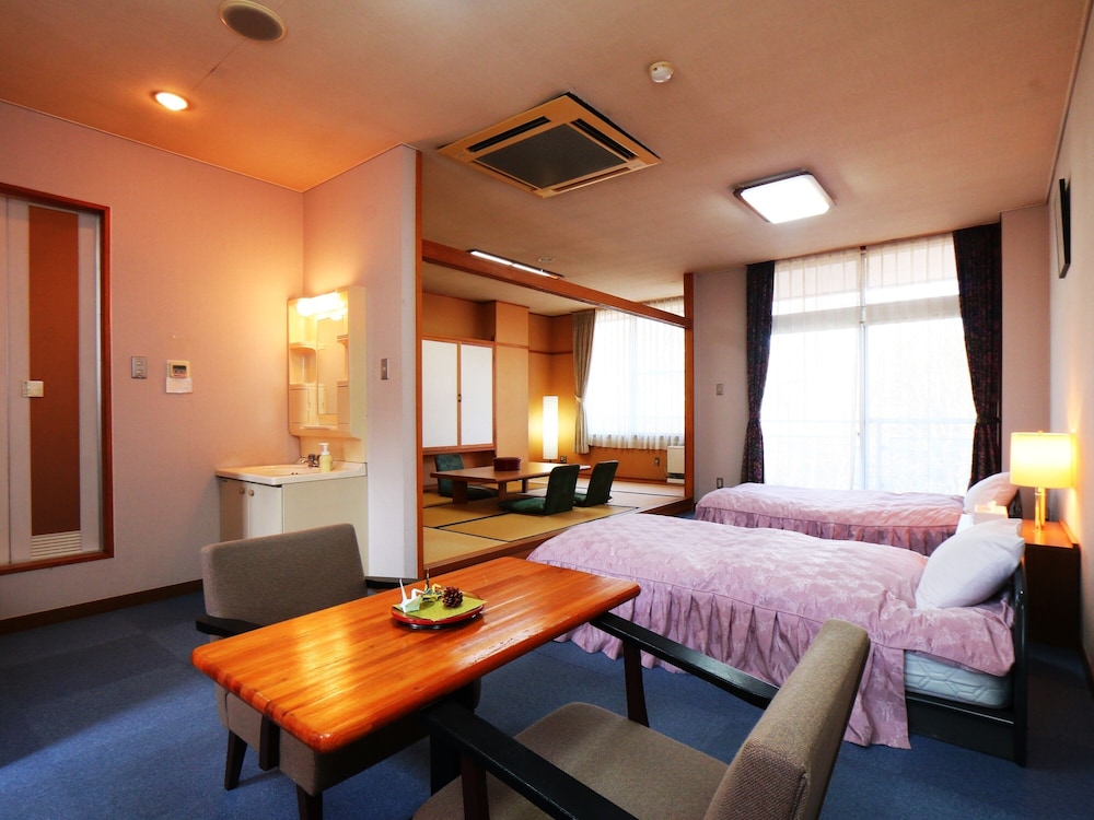 スタンダード ファミリールーム 客室3 | GuestRoom ガーデンあずみ野