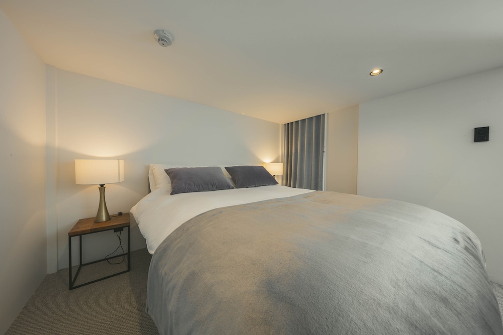 スーペリア スタジオスイート (3F) 客室2 | illi Sun Shimokitazawa