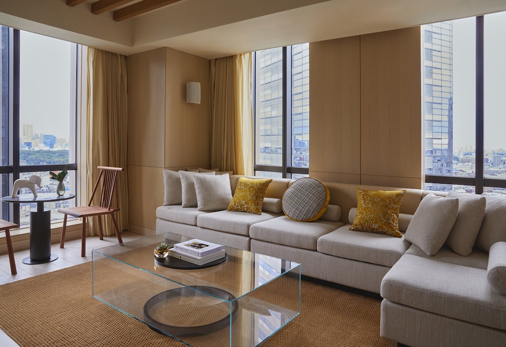 スイート 1 ベッドルーム (Top Floor) | キンプトン新宿東京 by IHG
