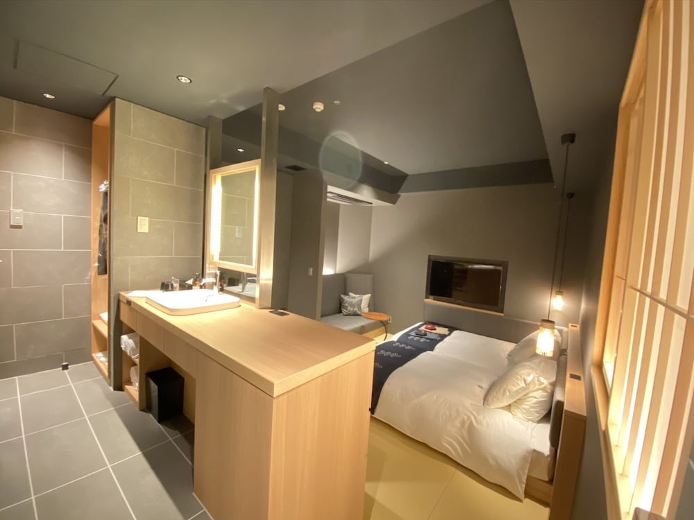 デラックス　ツインルーム　屋上露天風呂付 客室1 | Hotel 坐樂閑