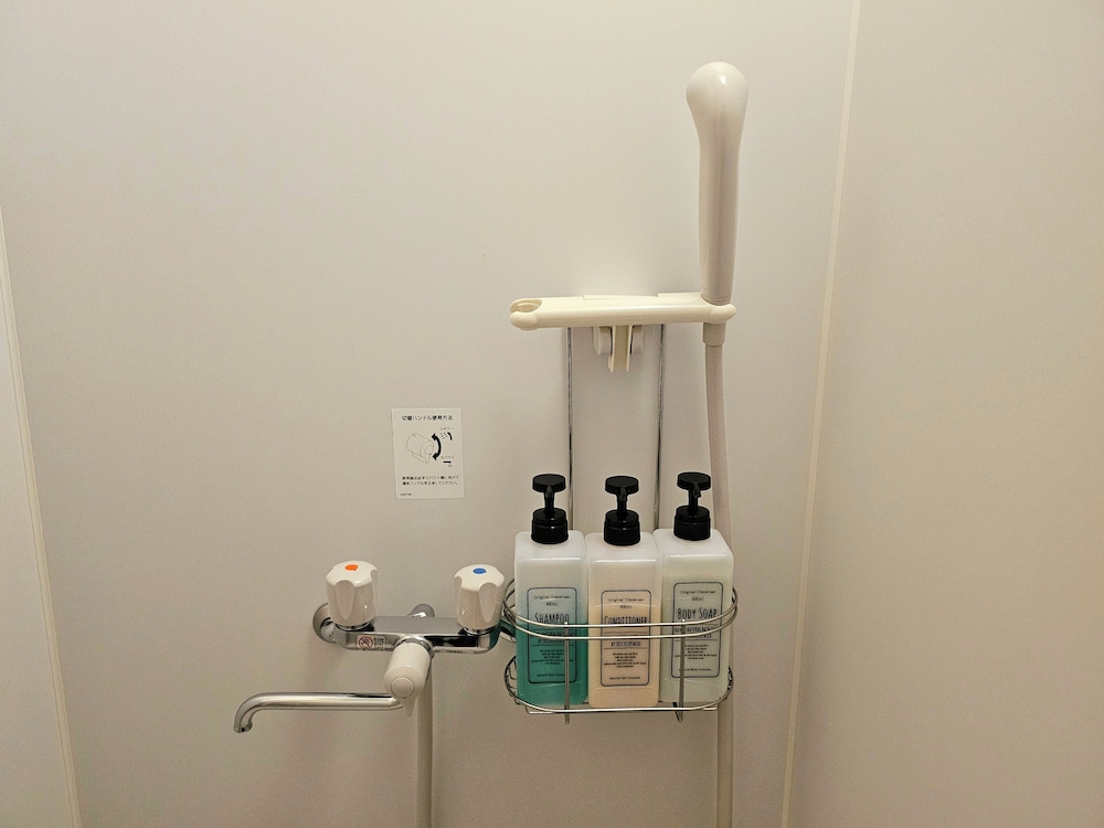 ウッドデッキ付きコテージ バスルーム4 | SLOTH GLAMPING