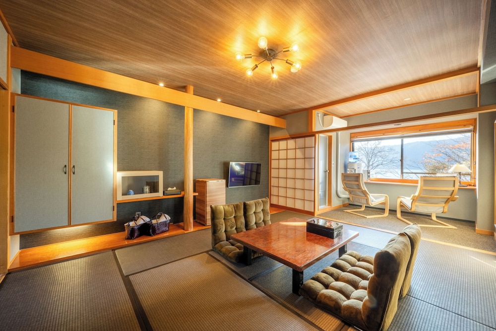 スタンダード和室 禁煙 客室21 | 十和田湖畔 桜楽