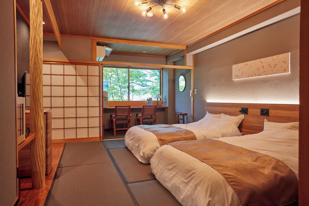 和洋室 ツインルーム 禁煙 客室2 | 十和田湖畔 桜楽