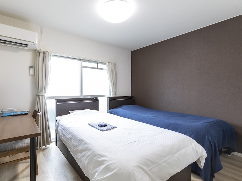 ツインルーム 客室1 | Tabist 本大ビジネスホテル 観音寺