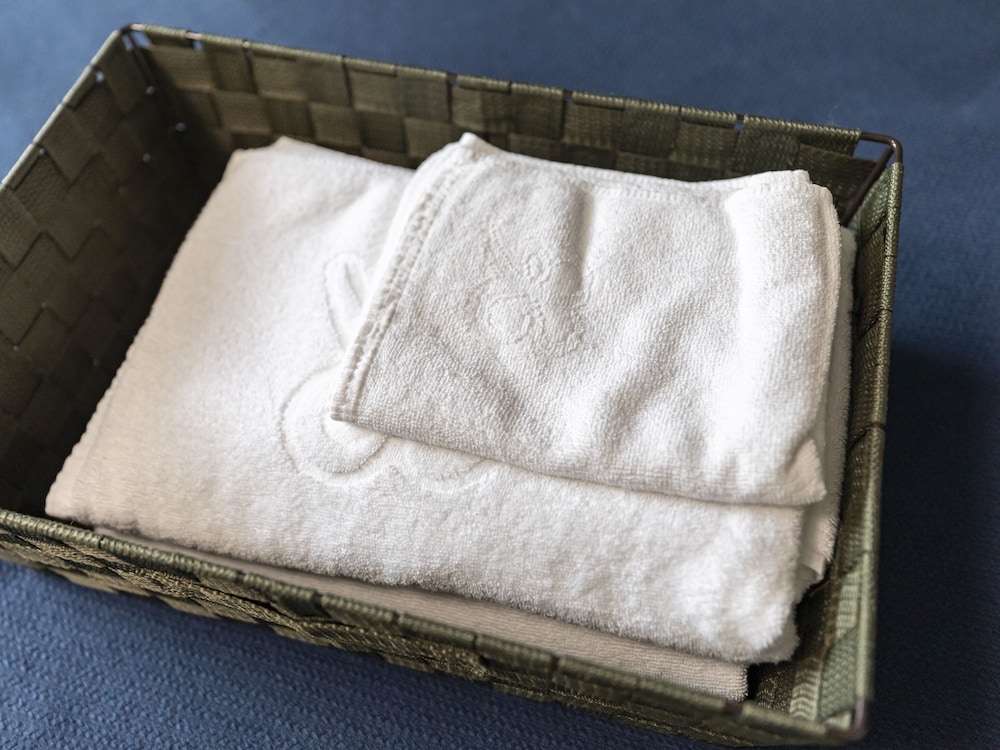 ツインルーム 客室5 | Tabist 本大ビジネスホテル 観音寺